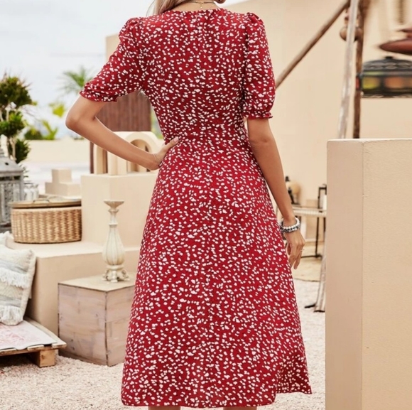 Red Ditsy Floral Midi Sweetheart Dress - Picture 3 of 8